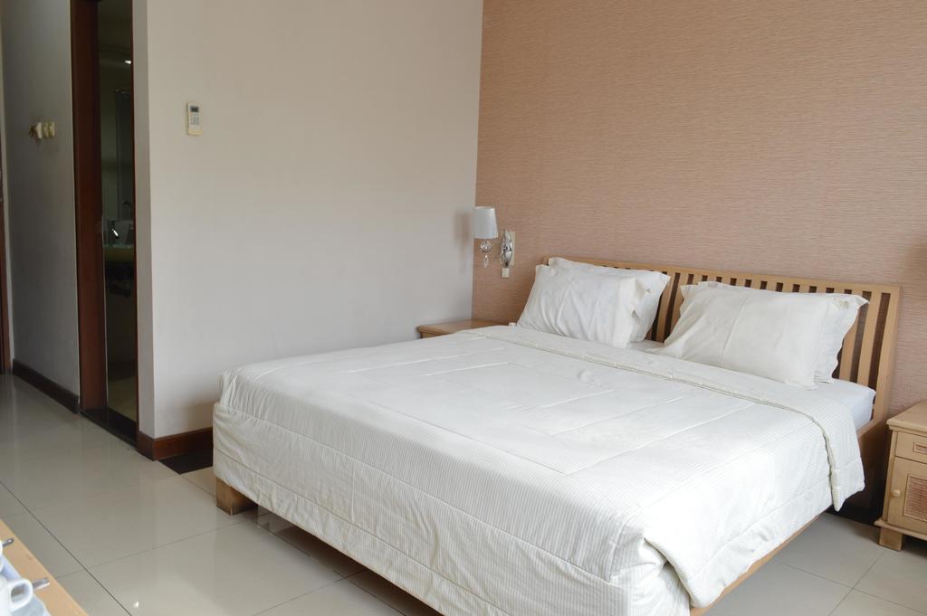 Green Wattana Hotel Sentul Bogor Exteriör bild