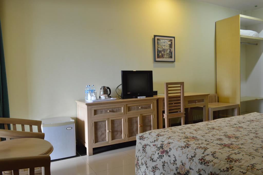 Green Wattana Hotel Sentul Bogor Exteriör bild