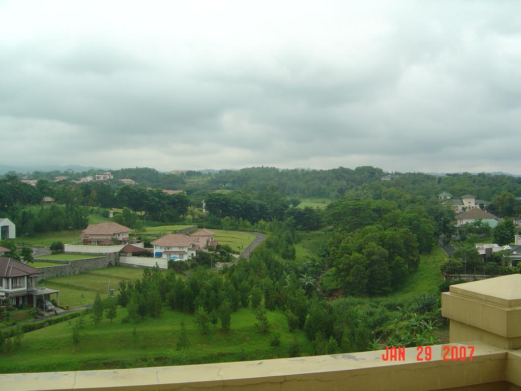 Green Wattana Hotel Sentul Bogor Exteriör bild