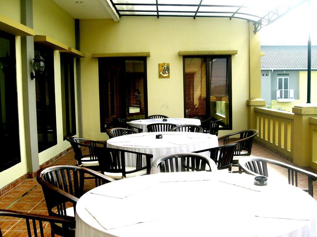 Green Wattana Hotel Sentul Bogor Exteriör bild