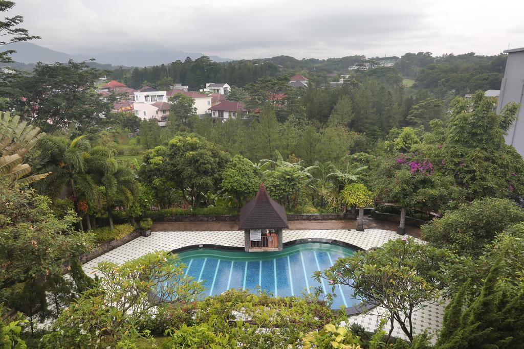 Green Wattana Hotel Sentul Bogor Exteriör bild