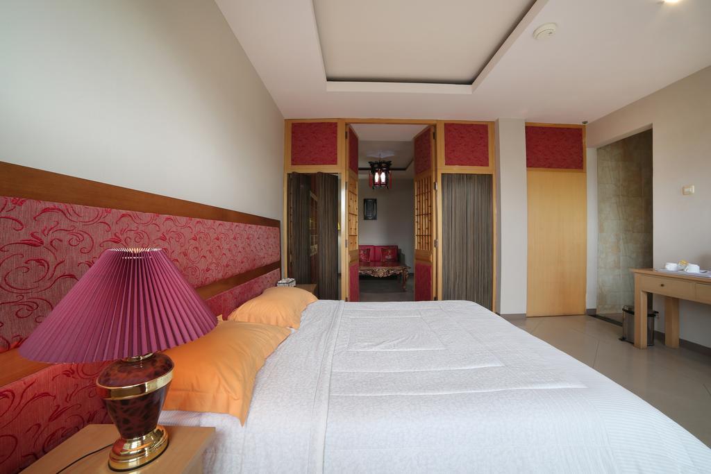 Green Wattana Hotel Sentul Bogor Exteriör bild